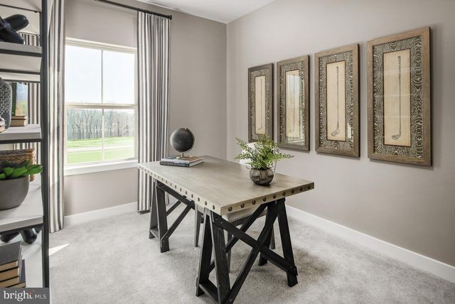 4785 DESTRIER ST, Ranson, WV 25438