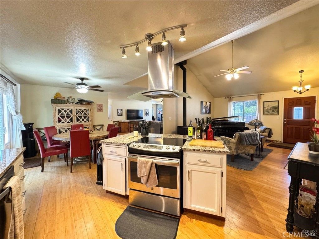 Image 7 of property listing at 26851 Hawk Drive, Willits, CA 95490