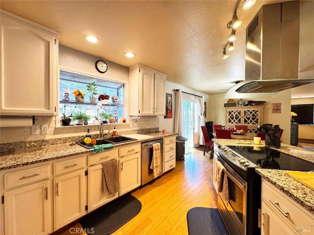 Image 9 of property listing at 26851 Hawk Drive, Willits, CA 95490