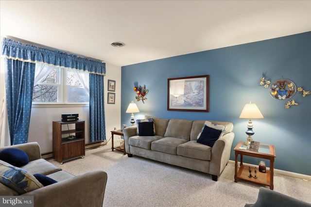 132 JAMESLEE DRIVE, Chambersburg, PA 17202