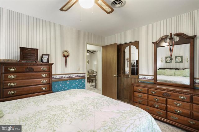 132 JAMESLEE DRIVE, Chambersburg, PA 17202