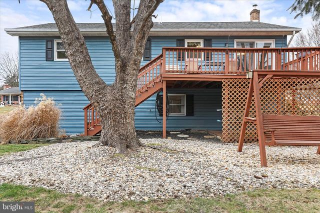 132 JAMESLEE DRIVE, Chambersburg, PA 17202