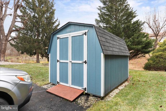 132 JAMESLEE DRIVE, Chambersburg, PA 17202