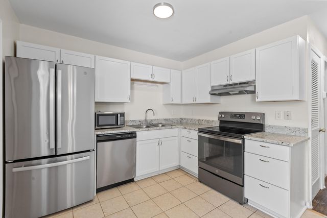 1406 Dove Run Drive A, Charleston, SC 29412