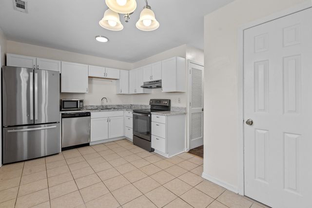 1406 Dove Run Drive A, Charleston, SC 29412