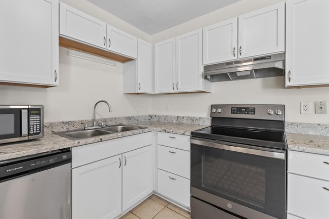 1406 Dove Run Drive A, Charleston, SC 29412
