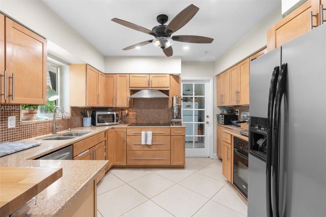 2601 NE 27th Way 0, Fort Lauderdale, FL 33306