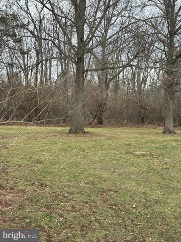 1116 DOGWOOD CT, Lansdale, PA 19446