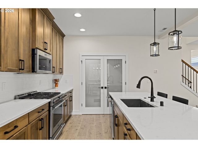 17405 Nw 7TH Ave, Ridgefield, WA 98642