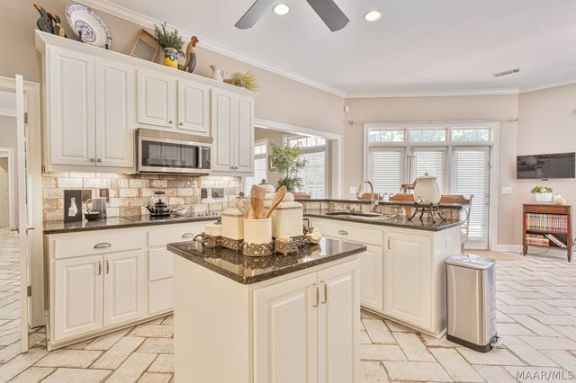 7443 WYNLAKES Boulevard, Montgomery, AL 36117