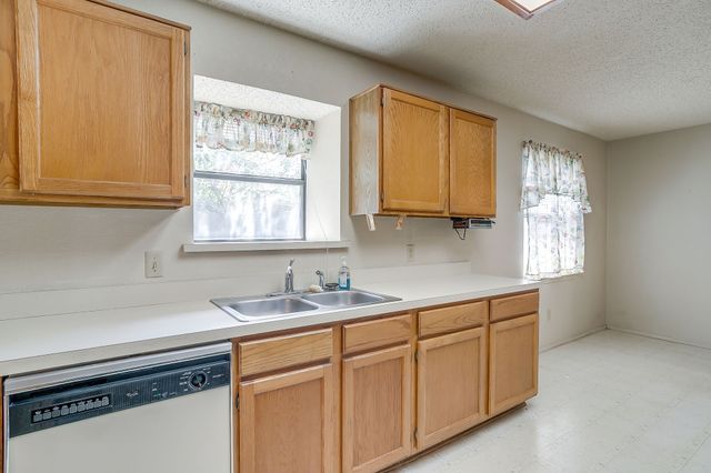 401 Revolution Lane, Arlington, TX 76002