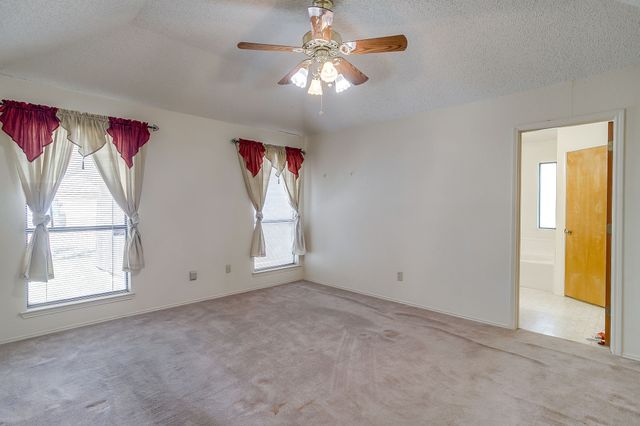 401 Revolution Lane, Arlington, TX 76002