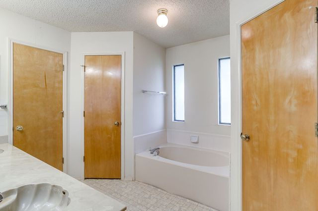 401 Revolution Lane, Arlington, TX 76002