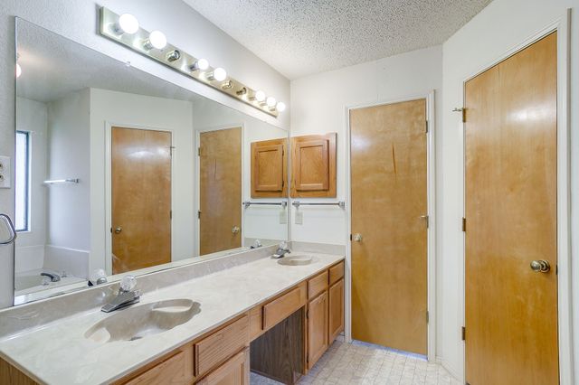 401 Revolution Lane, Arlington, TX 76002