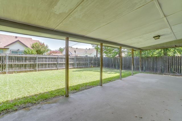 401 Revolution Lane, Arlington, TX 76002