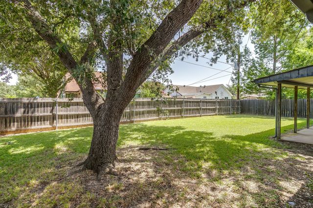 401 Revolution Lane, Arlington, TX 76002