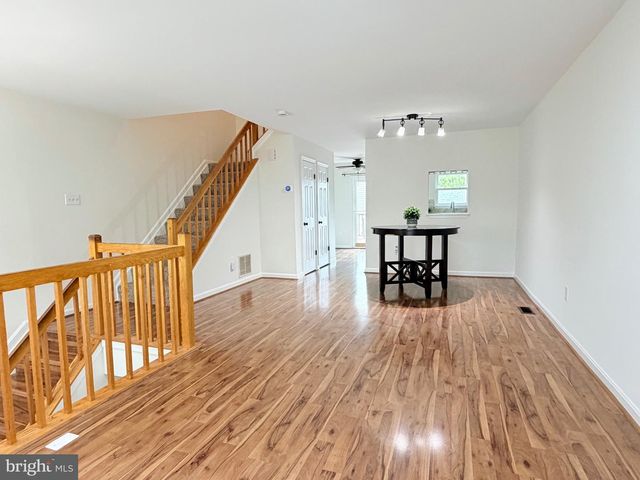 9609 CLOCKTOWER LN, Columbia, MD 21046