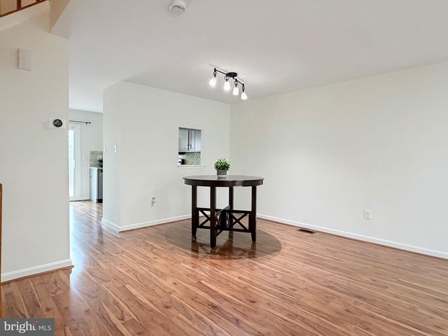 9609 CLOCKTOWER LN, Columbia, MD 21046