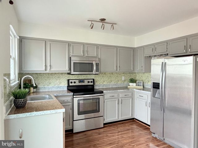 9609 CLOCKTOWER LN, Columbia, MD 21046