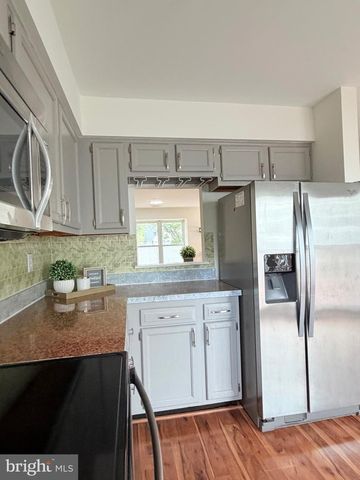 9609 CLOCKTOWER LN, Columbia, MD 21046