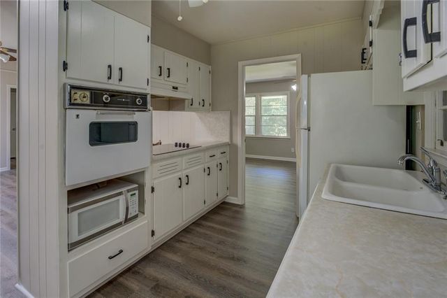 2474 West Road, Riverdale, GA 30296