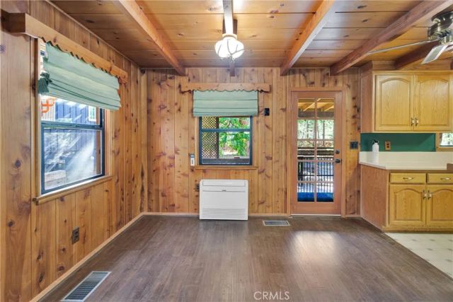 5744 Heath Creek Drive, Wrightwood, CA 92397