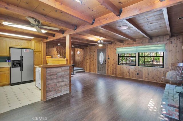 5744 Heath Creek Drive, Wrightwood, CA 92397