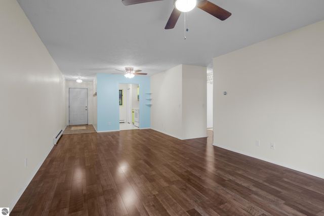 4106 Robin Hood Lane, Traverse City, MI 49684