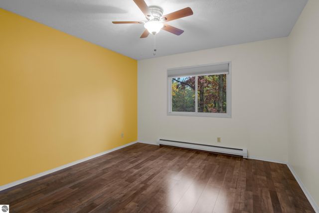 4106 Robin Hood Lane, Traverse City, MI 49684