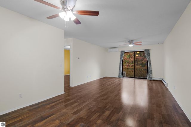 4106 Robin Hood Lane, Traverse City, MI 49684