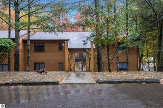 4106 Robin Hood Lane, Traverse City, MI 49684