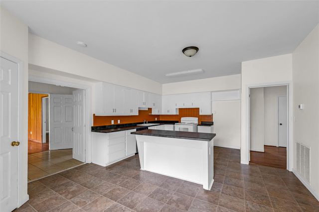 2527 Avenue G, Rosenberg, TX 77471