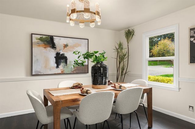 11020 SE 64th Street, Bellevue, WA 98006