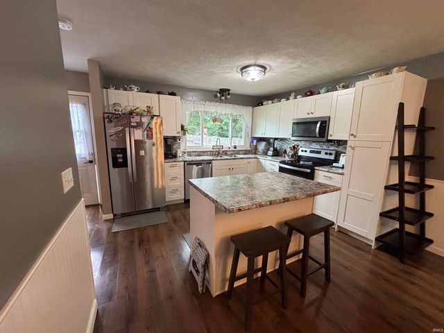28903 Kehres Street, Elkhart, IN 46514