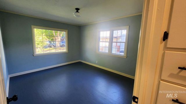 463 E Court St, Weiser, ID 83672