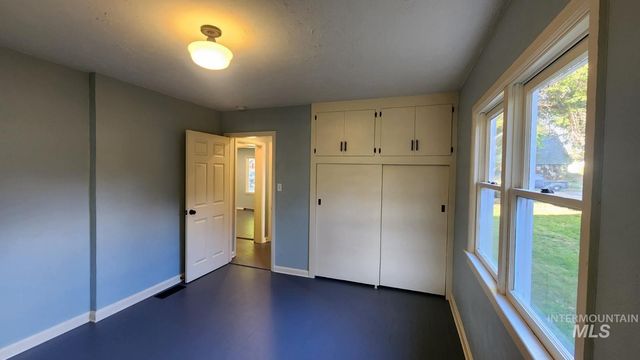 463 E Court St, Weiser, ID 83672