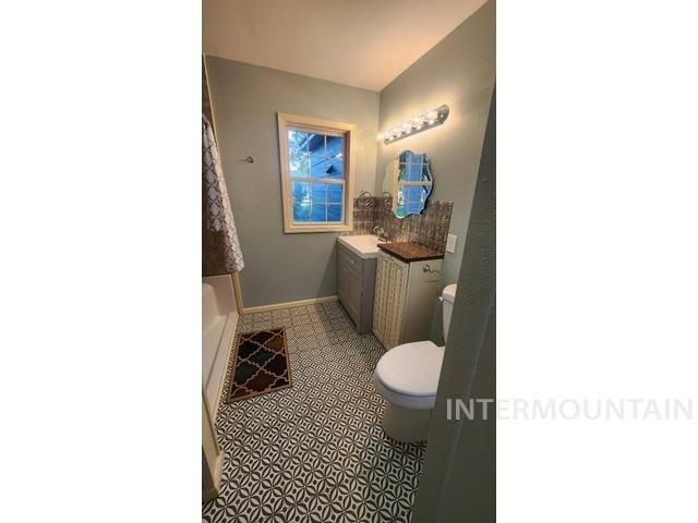 463 E Court St, Weiser, ID 83672