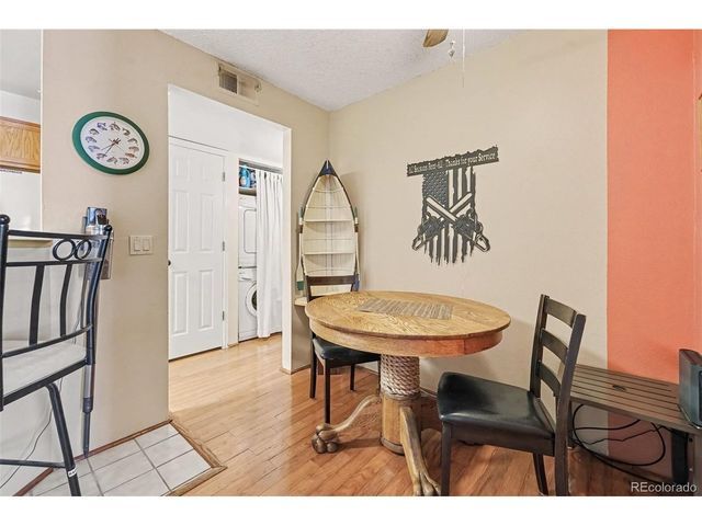 5706 W Asbury Pl 202, Lakewood, CO 80227