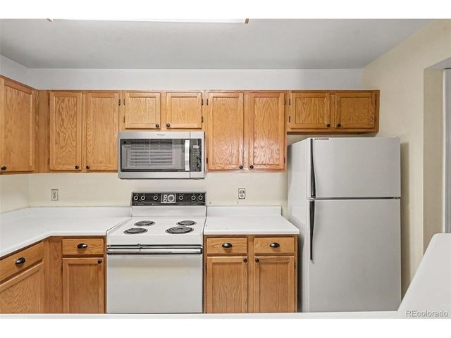 5706 W Asbury Pl 202, Lakewood, CO 80227
