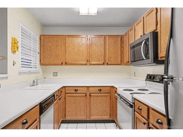 5706 W Asbury Pl 202, Lakewood, CO 80227