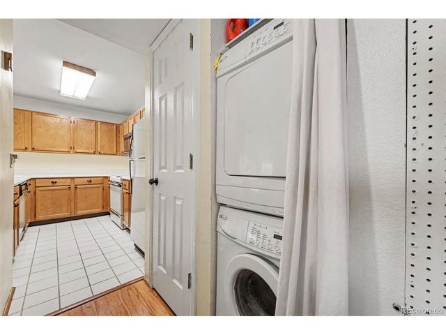 5706 W Asbury Pl 202, Lakewood, CO 80227