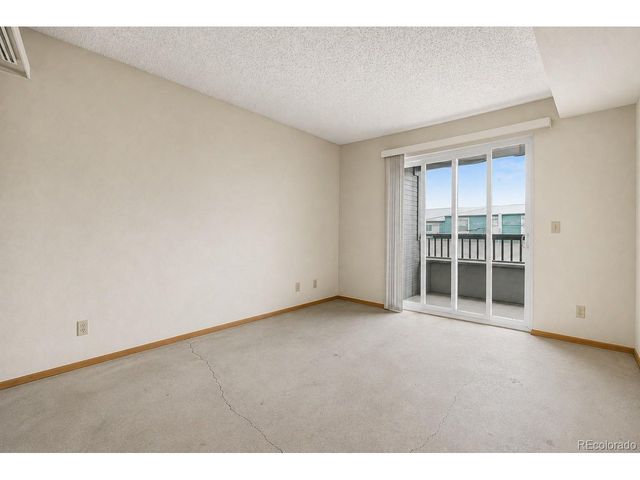 5706 W Asbury Pl 202, Lakewood, CO 80227