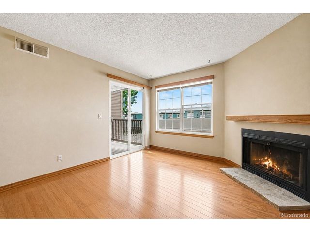 5706 W Asbury Pl 202, Lakewood, CO 80227