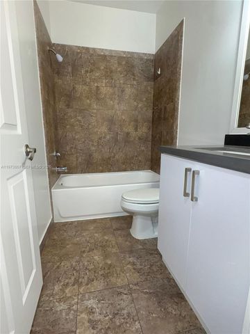 8807 NW 76th Drive, Tamarac, FL 33321