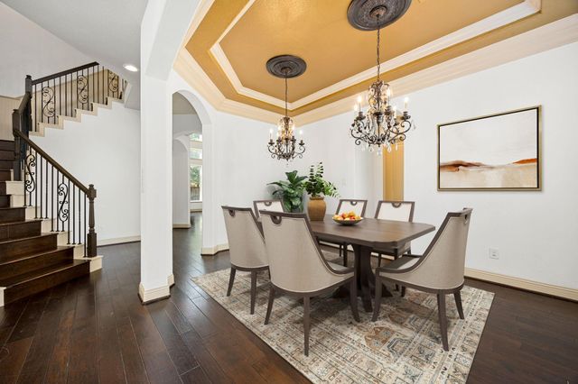 27 Tioga Place, The Woodlands, TX 77375