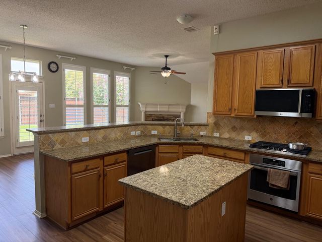 3701 Kimble Drive, Plano, TX 75025