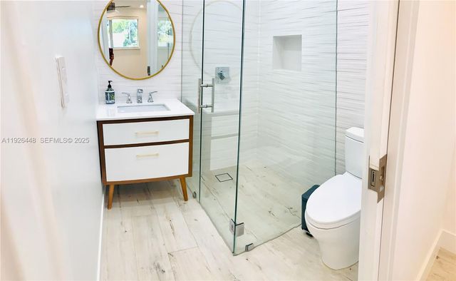 19340 NE 18th Ct, Miami, FL 33179