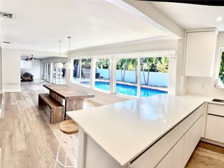 19340 NE 18th Ct, Miami, FL 33179