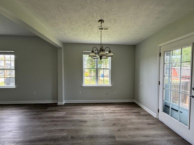 408 W High St, Manchester, TN 37355