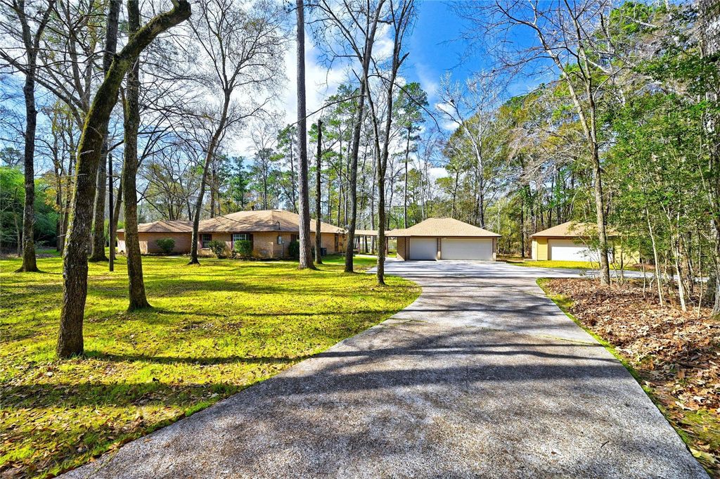 15823 Stagecoach Road, Stagecoach, TX 77355